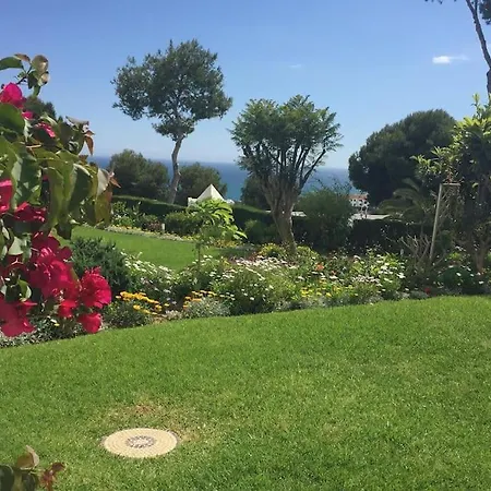 Apartment High Rated With Garden In Lovely Miraflores Urbanisation